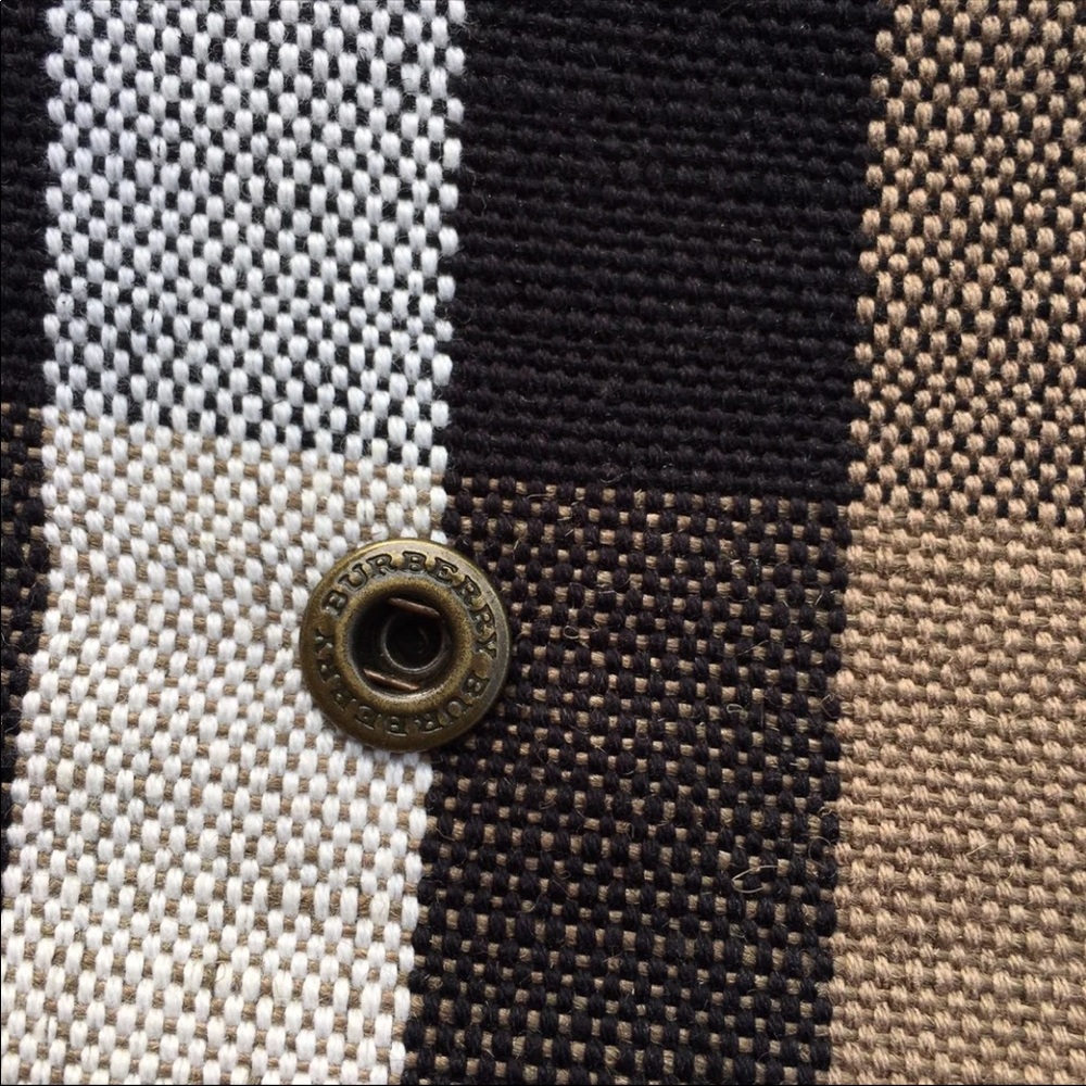 Store Closing Sale !Authentic Burberry Crossbody /Clutch - Picture 10 of 12